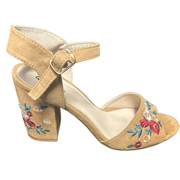 Qupid Camel Suede Floral Embroidered Block Heel - 6.5 - Picture 1 of 7